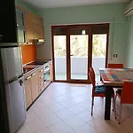 Daire Family 100 Square Metres Golem (Tirana)