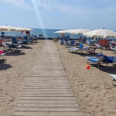 Family 100 Square Metres Apartman