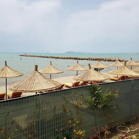 شقة Family 100 Square Metres غوليم