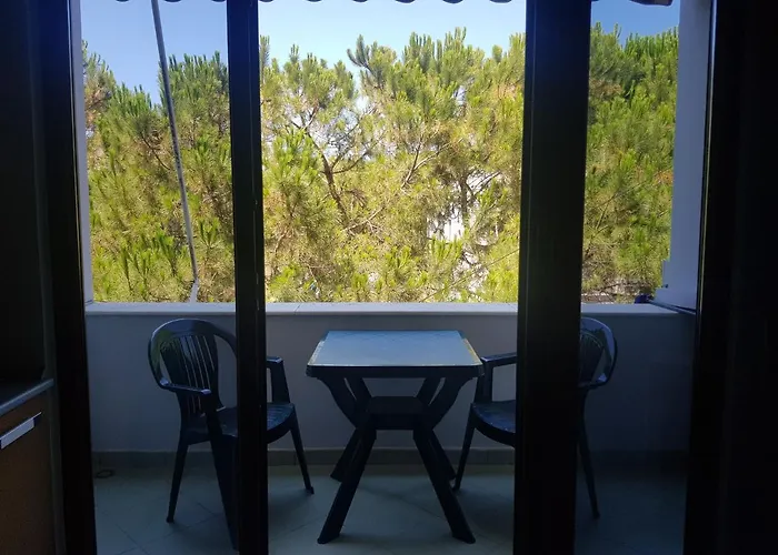 Family 100 Square Metres * غوليم