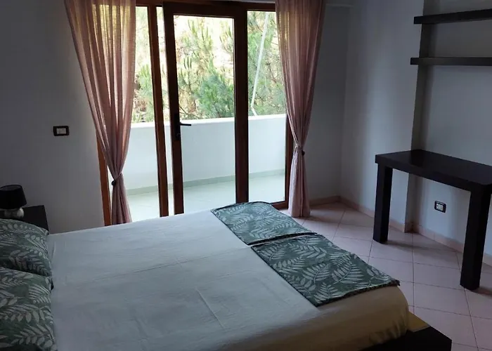 Family 100 Square Metres غوليم